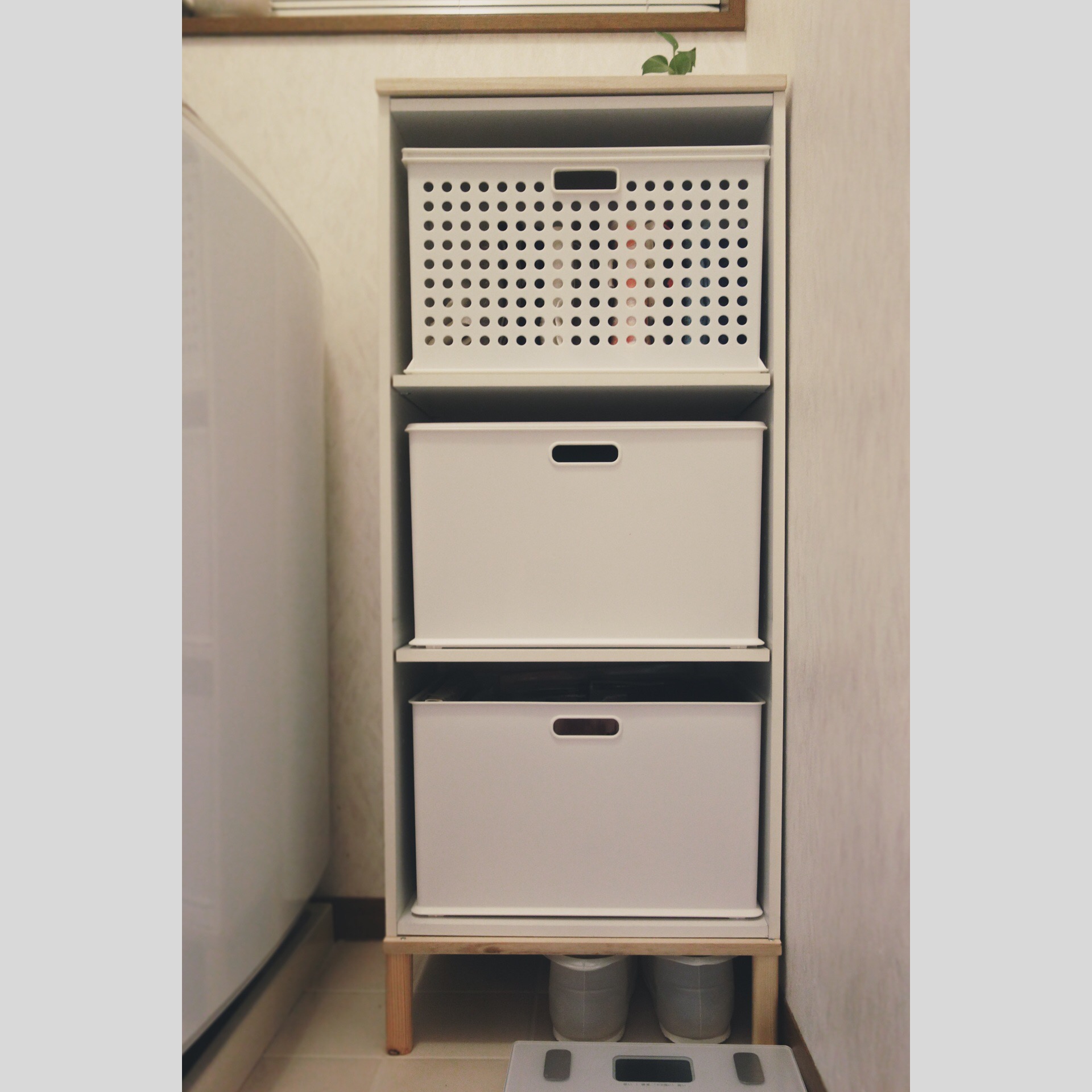 カラーボックスを脚付きにリメイク
